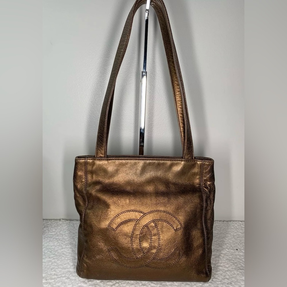 🛑SOLD🛑Vintage, Chanel Bronze Leather Small Tote - Picture 1 of 9